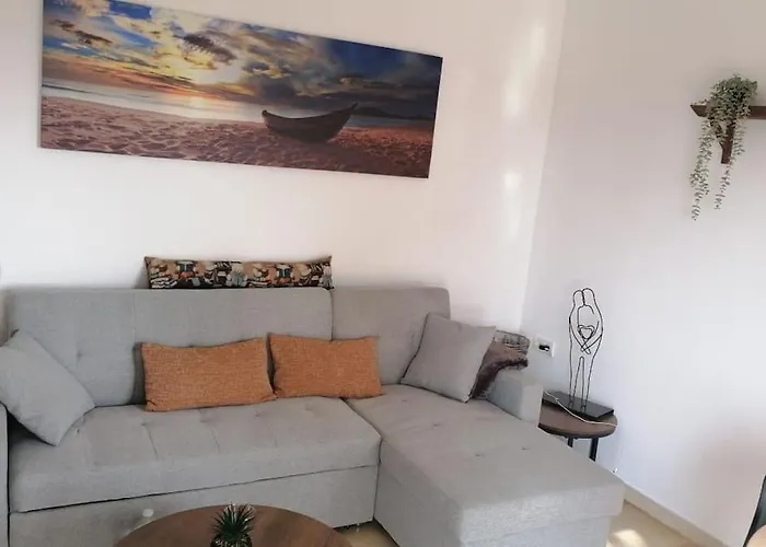 Views, Family&Private Parking in Alto Albayzín